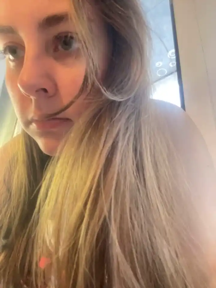 Topvi_ – StripchatLive Video Recording – 2025 02-10 20:44:21