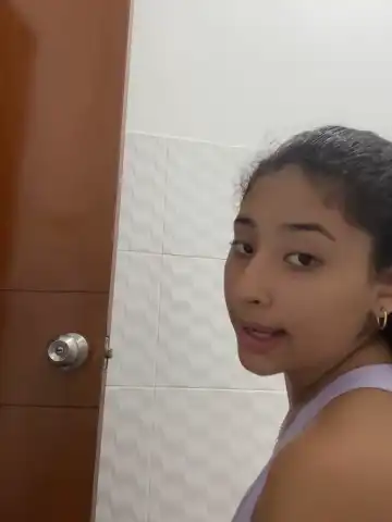 Rihanna_gonzales – StripchatLive Video Recording – 2025 02-24 04:58:32