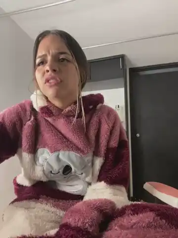 Amys – StripchatLive Video Recording – 2025 03-23 11:20:12