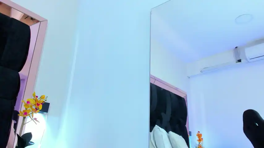 Cloee_katz_ – StripchatLive Video Recording – 2025 04-05 13:02:12
