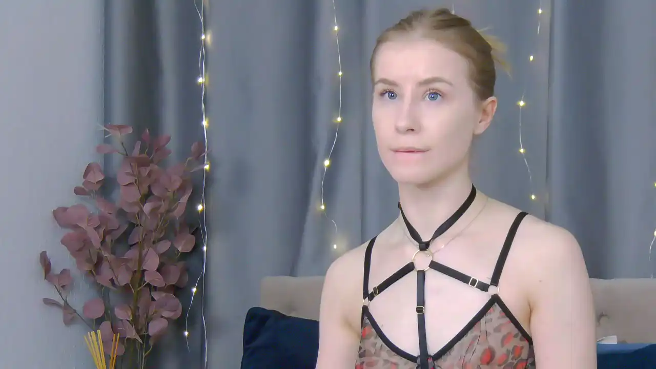 Violetiswone – StripchatLive Video Recording – 2025 01-20 02:34:29