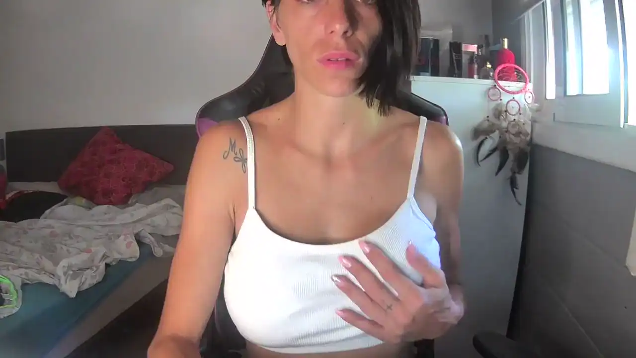 Vampirosa89 – Amateur.tvLive Video Recording – 2025 05-21 08:52:02