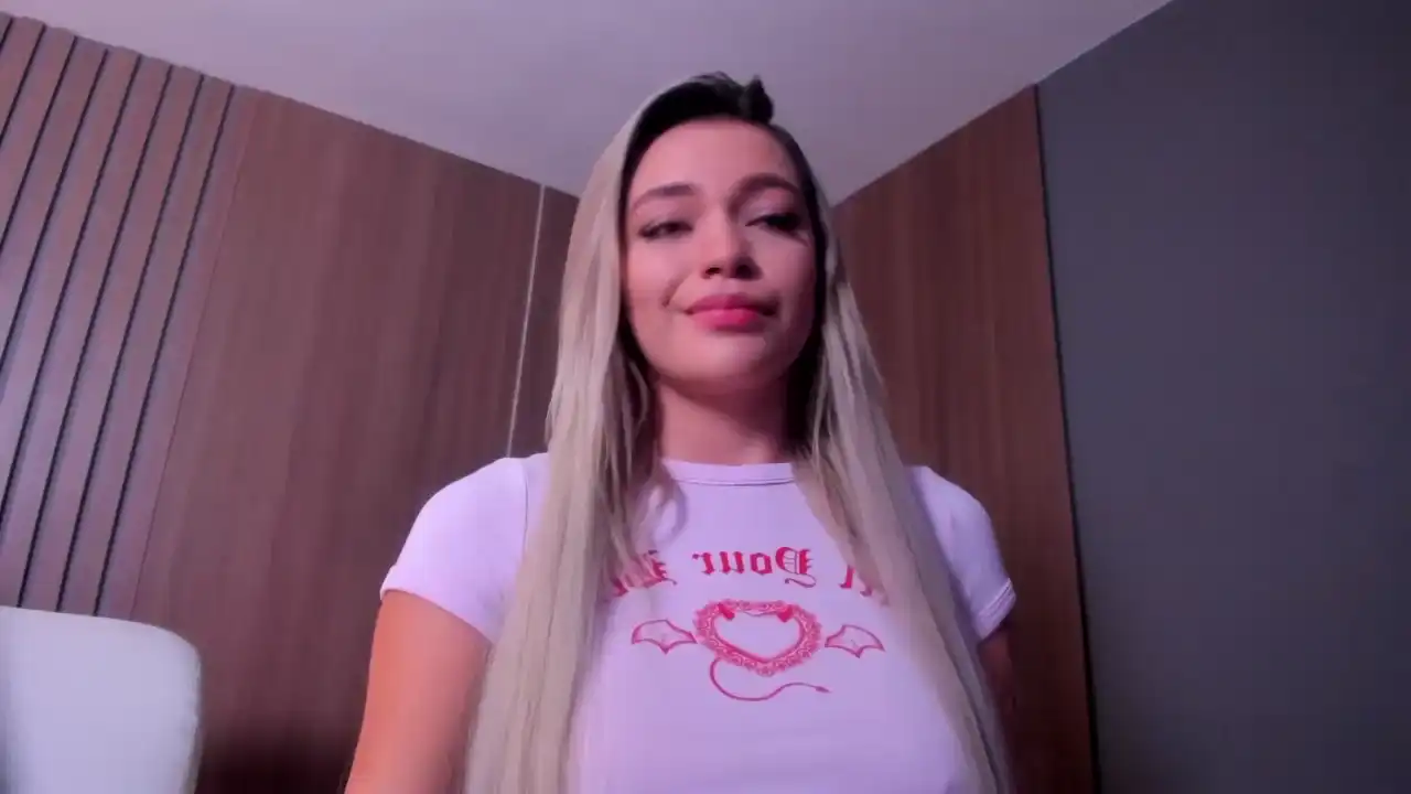 Milaowens – BongacamsLive Video Recording – 2025 03-19 08:57:21