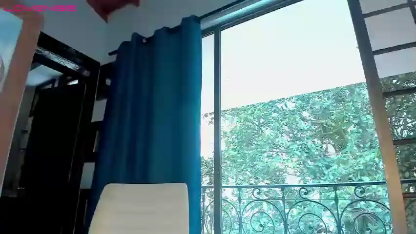 Leilacarteer – BongacamsLive Video Recording – 2025 04-19 17:20:38