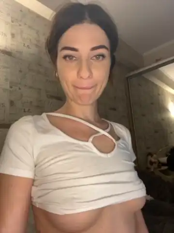 Roselynax – BongacamsLive Video Recording – 2025 05-25 02:37:21