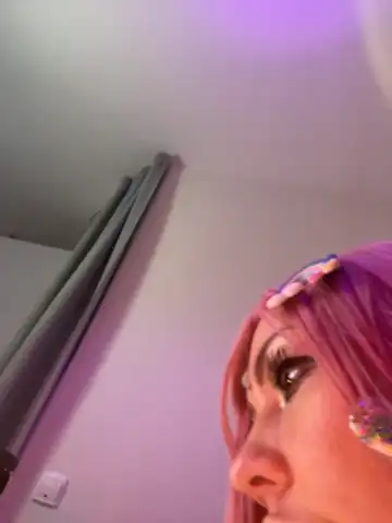 Ladycharmer – BongacamsLive Video Recording – 2025 05-25 16:25:16