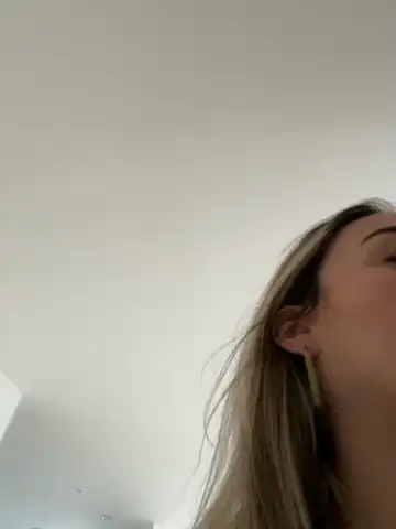 Miranda-ray – BongacamsLive Video Recording – 2025 05-18 13:44:20