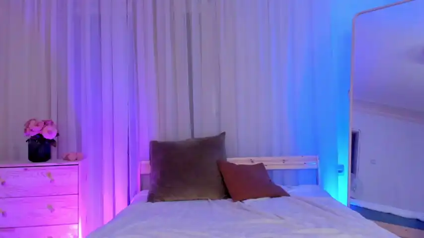 Cleo-leo – BongacamsLive Video Recording – 2025 01-25 20:29:24