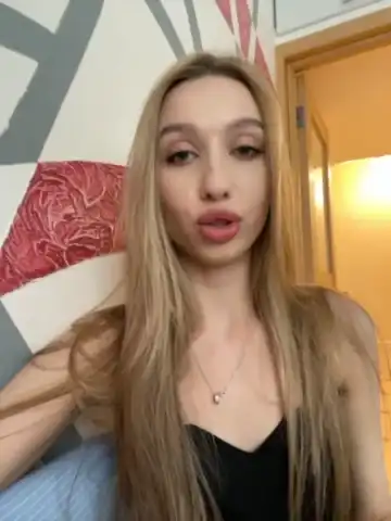 Riamaryia – BongacamsLive Video Recording – 2025 06-06 03:49:15