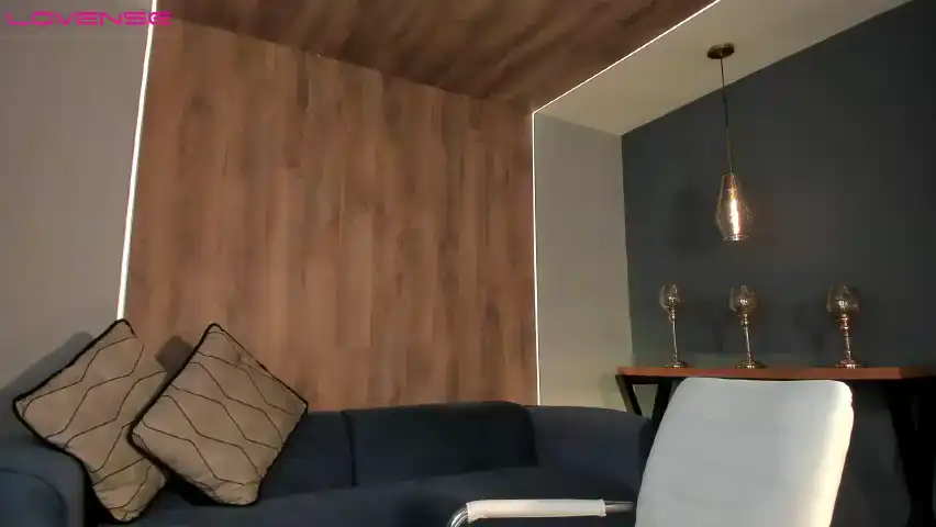 Leilacarteer – BongacamsLive Video Recording – 2025 04-15 01:49:06