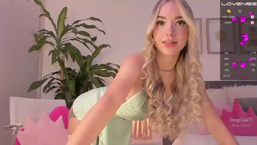 Miranda-ray – BongacamsLive Video Recording – 2025 01-03 22:20:01