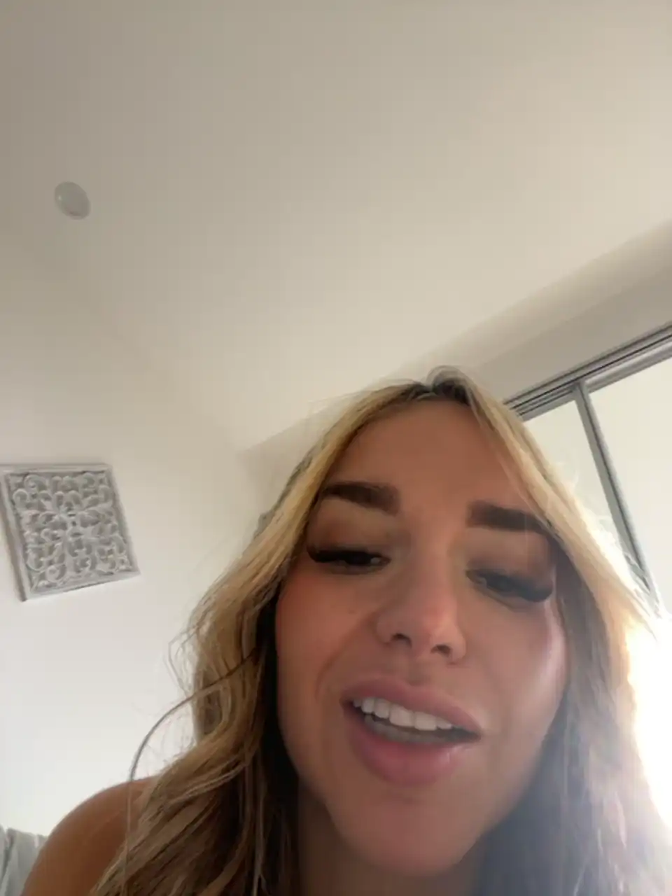 Miranda-ray – BongacamsLive Video Recording – 2025 02-09 15:46:07