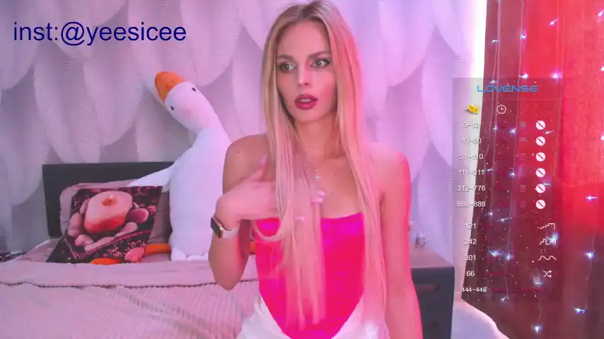 Tvoyakisaa – BongacamsLive Video Recording – 2025 02-04 03:22:38