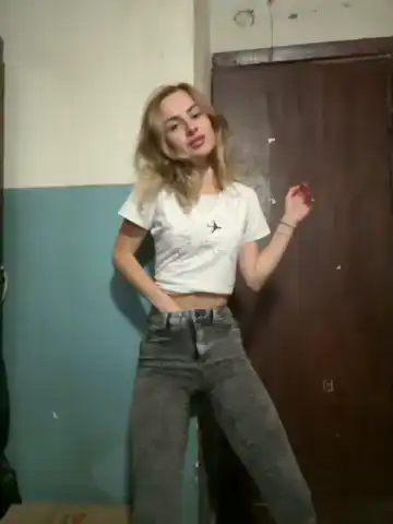 -molly-mae- – BongacamsLive Video Recording – 2024 06-17 23:18:09