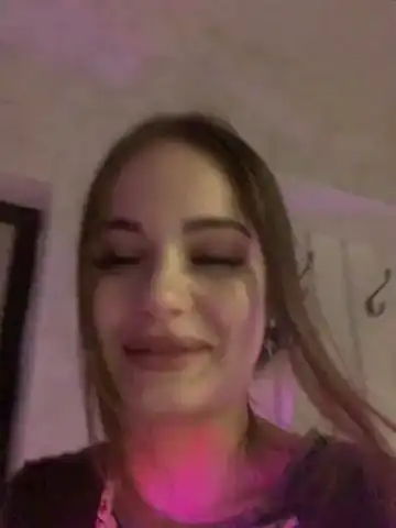 Mollyamor – BongacamsLive Video Recording – 2025 06-05 00:17:57