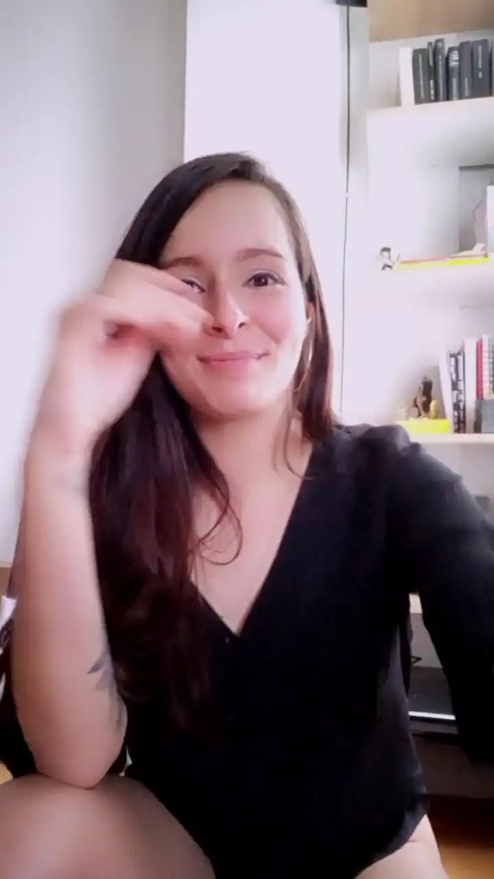 Roxannepiggy – Cam4Live Video Recording – 2025 02-21 22:57:23