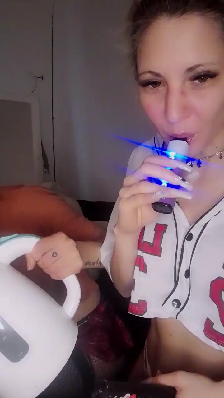 Tubebeciitaa – Cam4Live Video Recording – 2025 06-21 11:43:52