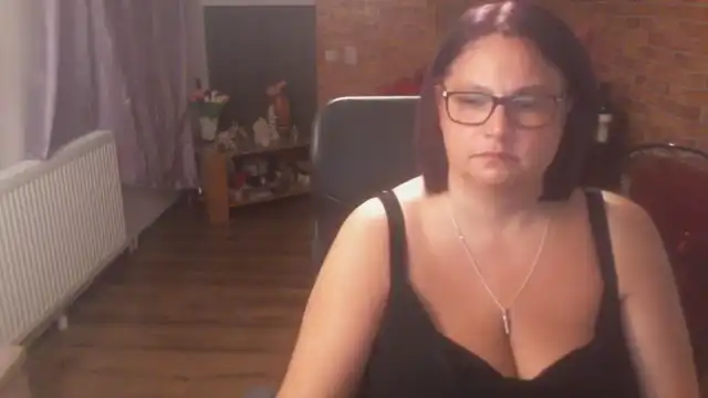 Hellen37 – CamsLive Video Recording – 2024 04-22 01:15:24