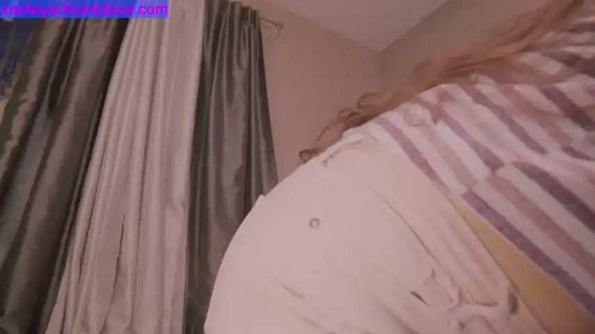 Chroniclove – ChaturbateLive Video Recording – 2025 01-25 19:52:16