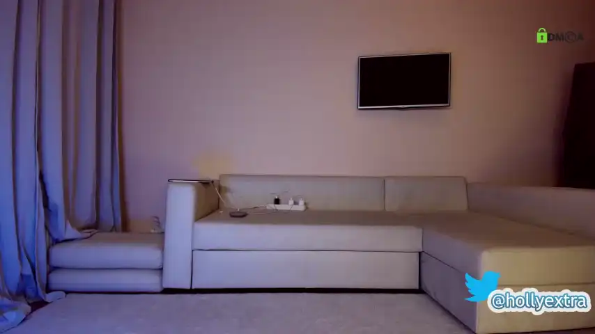 Hollyextra – ChaturbateLive Video Recording – 2025 02-19 14:09:32