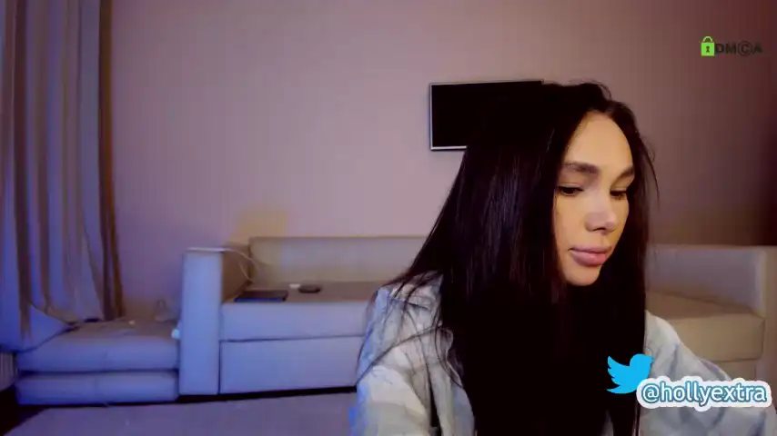 Hollyextra – ChaturbateLive Video Recording – 2025 06-28 23:28:17