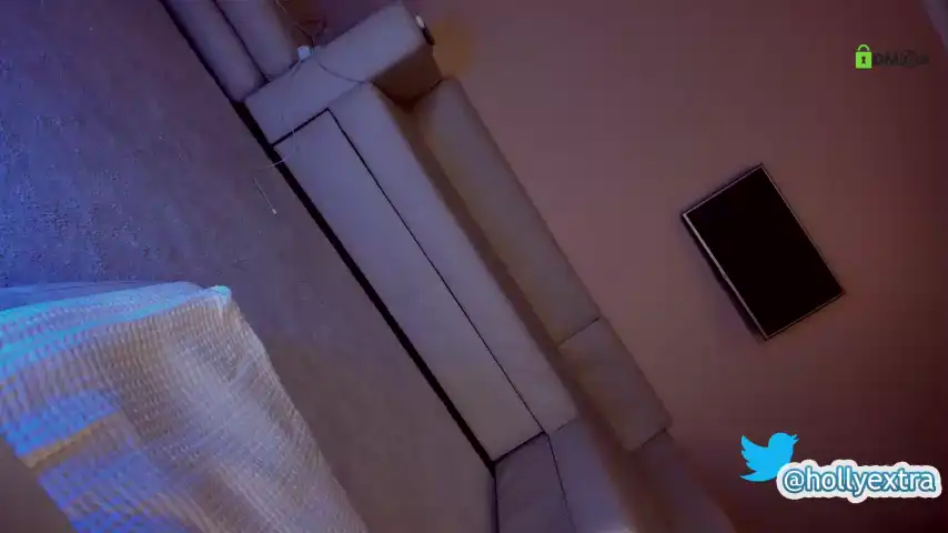 Hollyextra – ChaturbateLive Video Recording – 2025 02-10 09:02:56