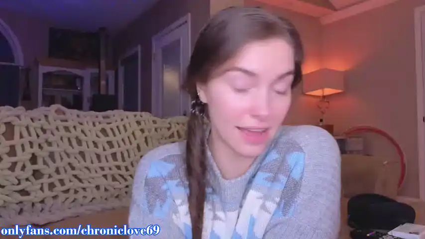 Chroniclove – ChaturbateLive Video Recording – 2025 01-17 20:25:56