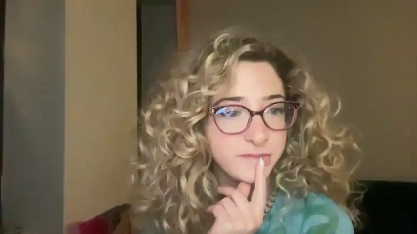 Themissstevie – ChaturbateLive Video Recording – 2025 06-08 19:52:55