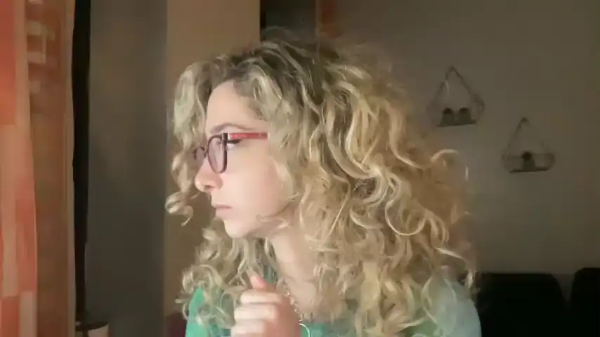 Themissstevie – ChaturbateLive Video Recording – 2025 02-14 23:27:42