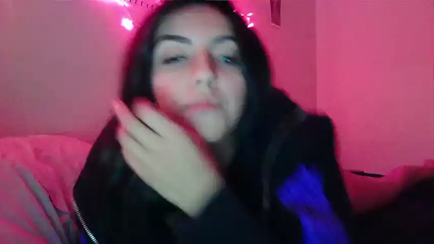 Genesismoselle – ChaturbateLive Video Recording – 2025 02-14 15:27:09
