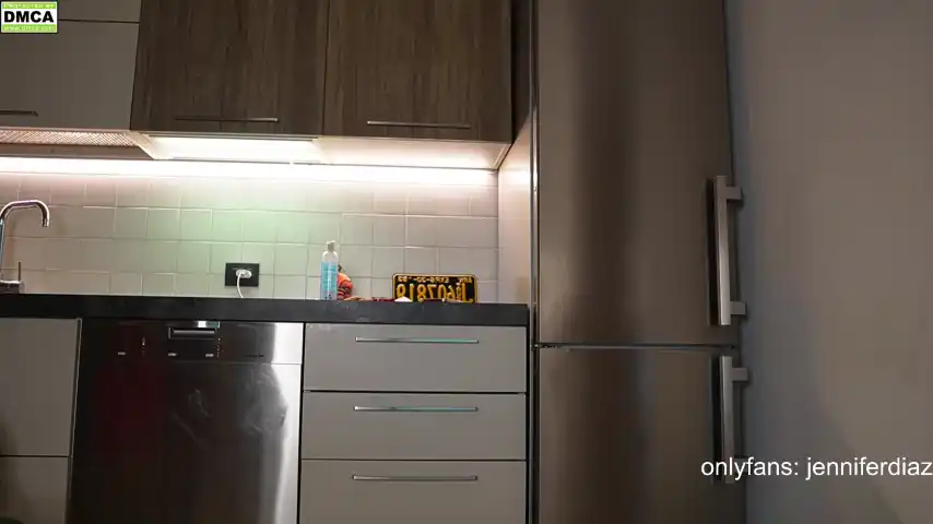 Therealbonnieclydex – ChaturbateLive Video Recording – 2025 05-18 23:24:27