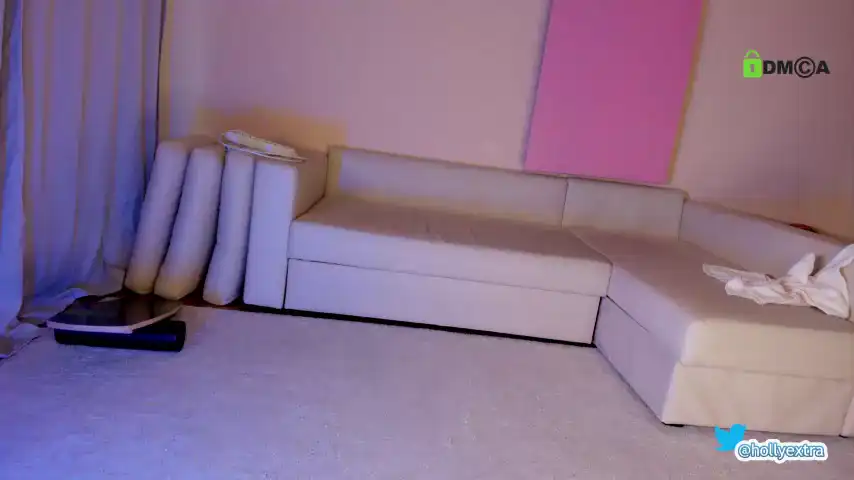 Hollyextra – ChaturbateLive Video Recording – 2025 03-17 23:32:15