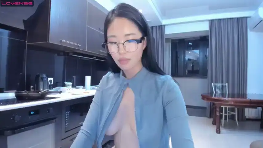 Hinakura_lim – ChaturbateLive Video Recording – 2025 04-14 01:26:56