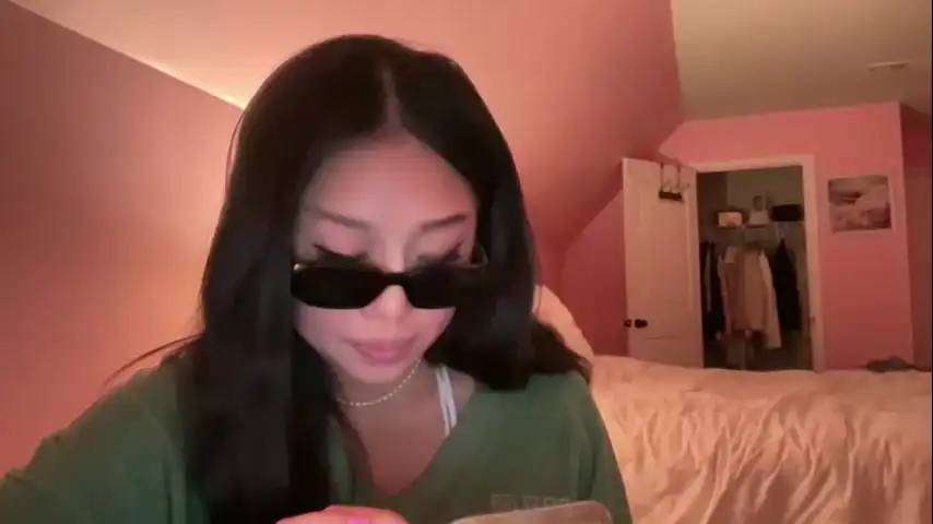 Molly_doris – ChaturbateLive Video Recording – 2025 01-17 20:15:57