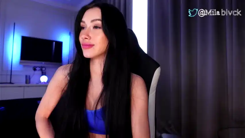 Miladenver – ChaturbateLive Video Recording – 2025 03-20 20:58:38
