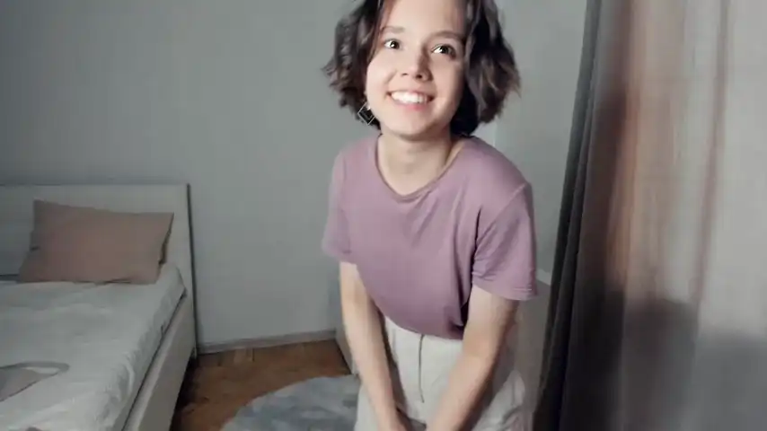 Gummybubble – ChaturbateLive Video Recording – 2025 05-11 15:00:49
