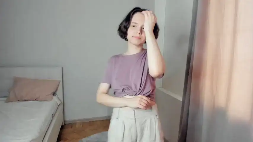 Gummybubble – ChaturbateLive Video Recording – 2025 04-22 11:00:22