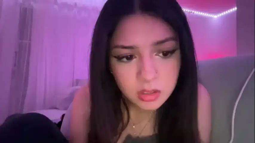 Samantha1282 – ChaturbateLive Video Recording – 2025 02-20 18:52:16