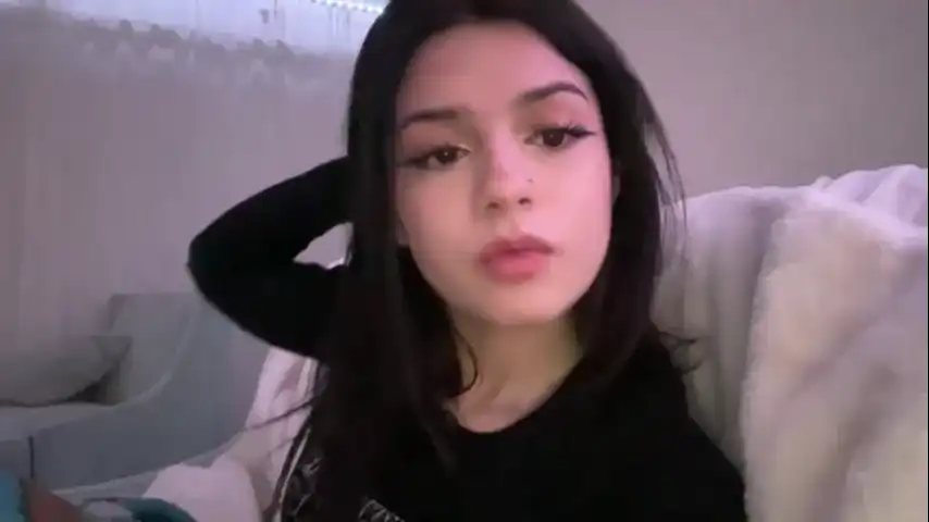 Samantha1282 – ChaturbateLive Video Recording – 2025 06-20 11:22:51
