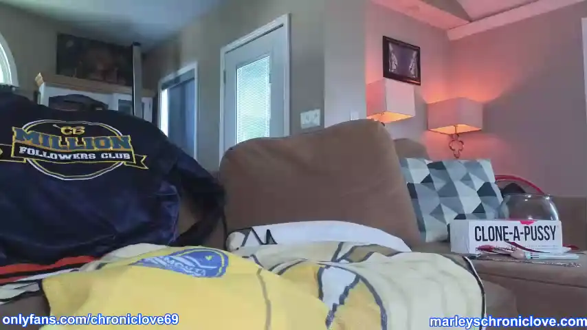 Chroniclove – ChaturbateLive Video Recording – 2025 01-27 11:59:11