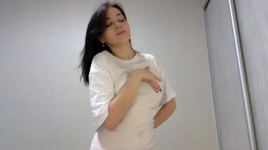 Kr1stinarrow – ChaturbateLive Video Recording – 2025 05-17 09:49:16