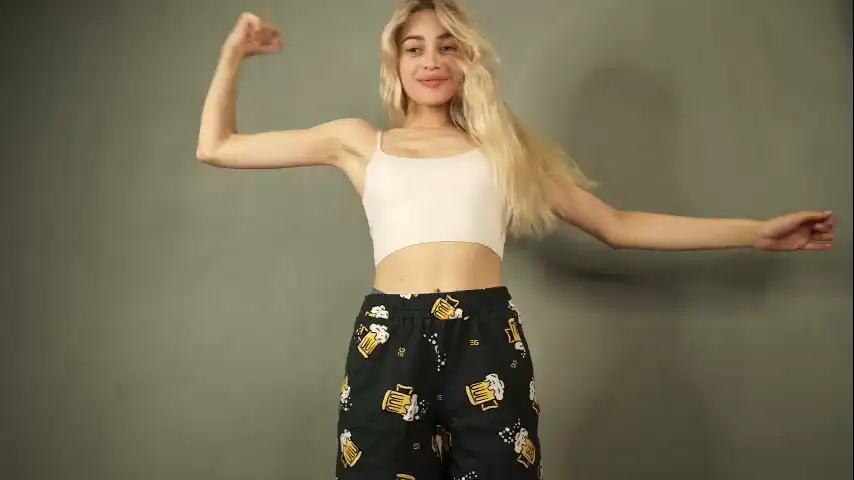 Cuteelsa_ – ChaturbateLive Video Recording – 2025 04-07 19:60:03