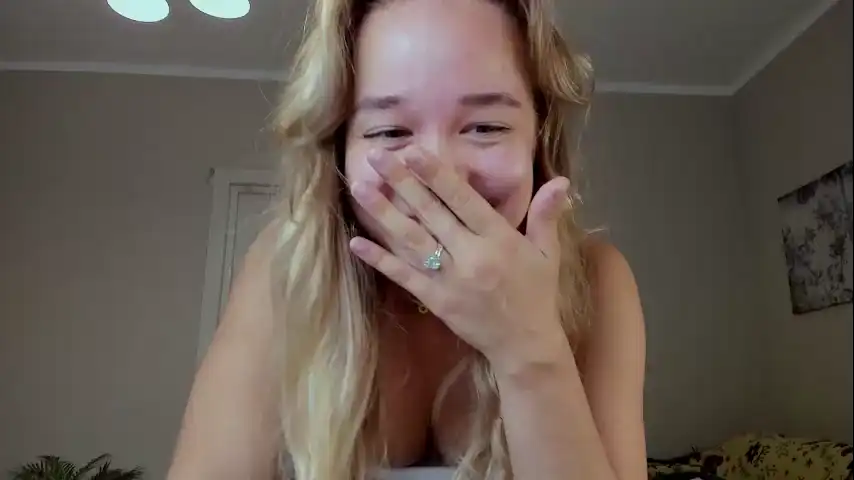 Kristyspiritedaway – ChaturbateLive Video Recording – 2025 05-17 06:53:50