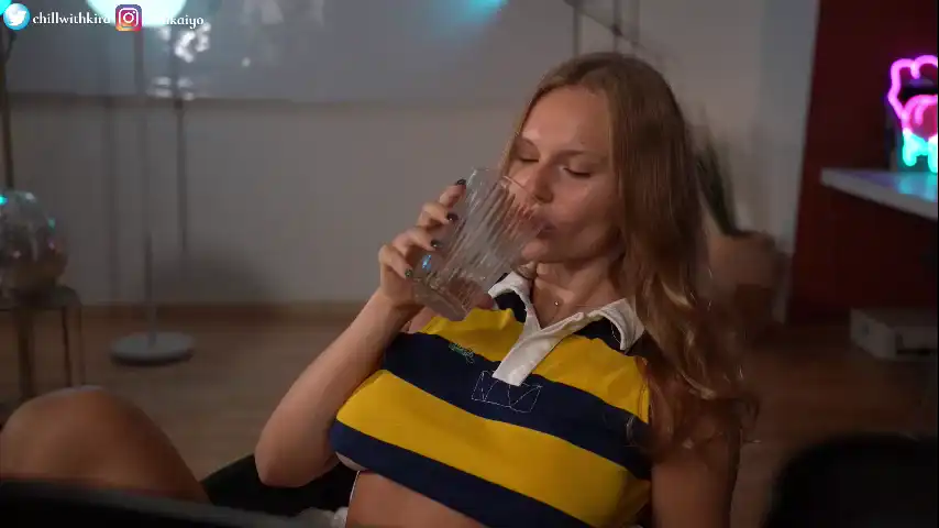 Chillwithkira – ChaturbateLive Video Recording – 2025 02-29 20:60:44