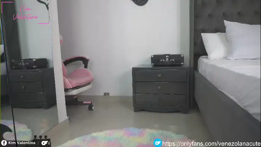 Venezolanacute – ChaturbateLive Video Recording – 2025 04-16 05:48:04