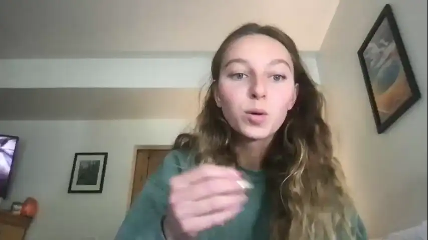 Mommamia12 – ChaturbateLive Video Recording – 2025 01-20 19:36:36