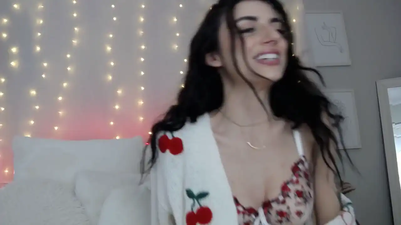 Gigi-belle – Flirt4freeLive Video Recording – 2025 05-01 09:56:31
