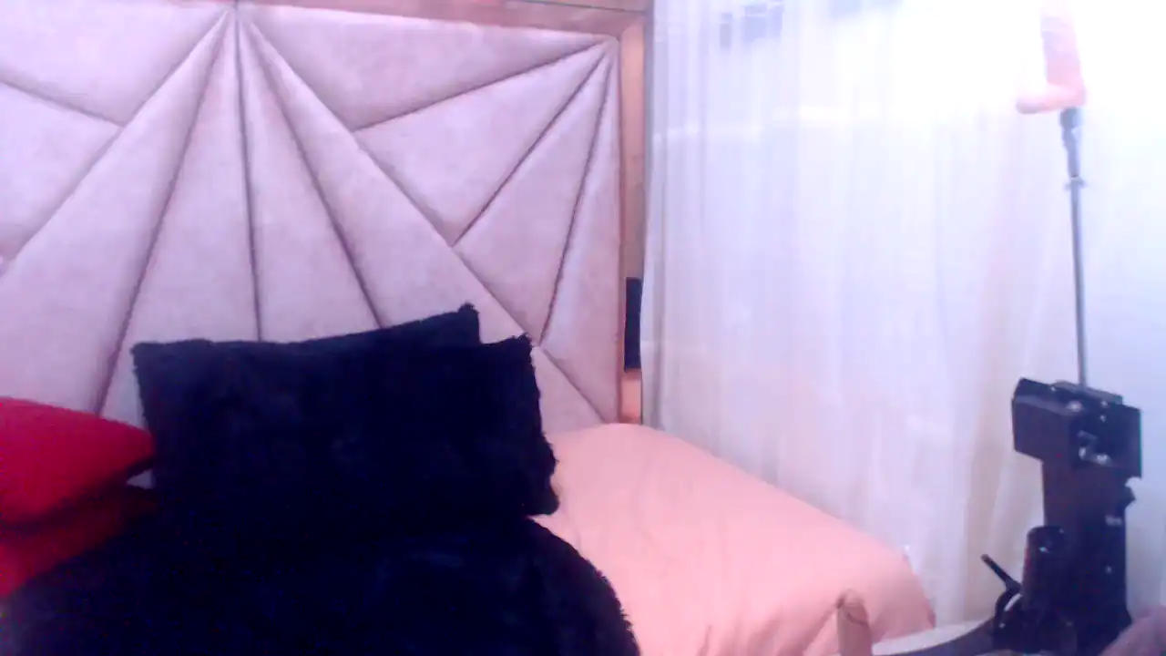 Hanna-rowan – Flirt4freeLive Video Recording – 2025 05-26 07:35:20