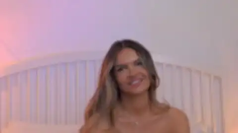 Anais-a – Flirt4freeLive Video Recording – 2025 04-17 18:37:24