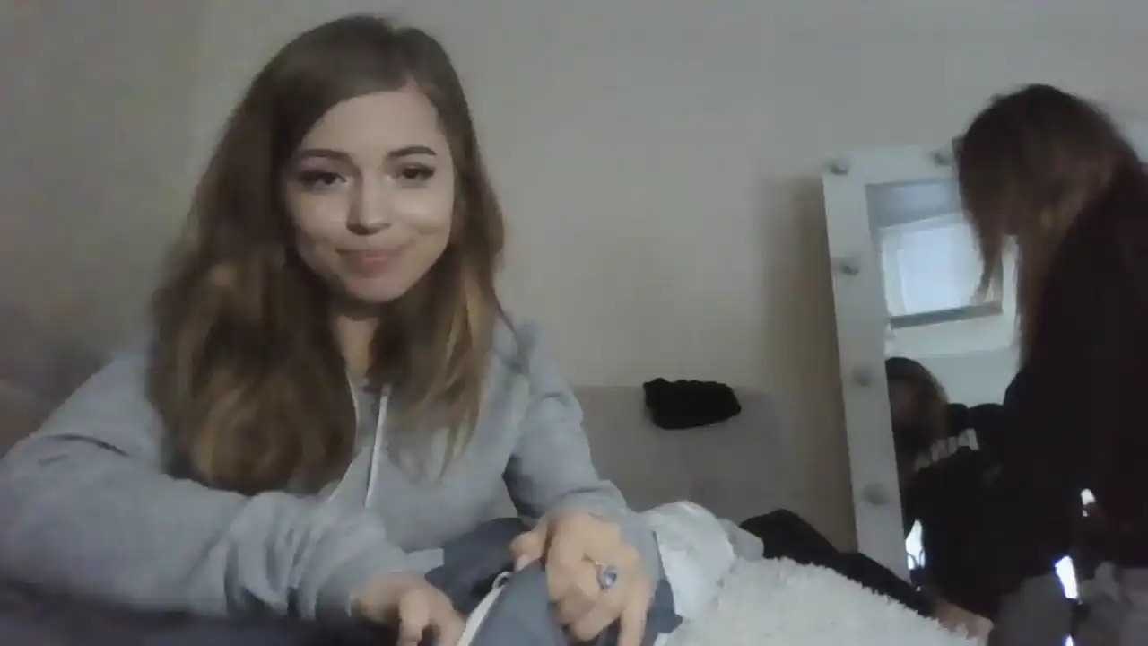 Minions_party – MyfreecamsLive Video Recording – 2025 06-28 14:40:58
